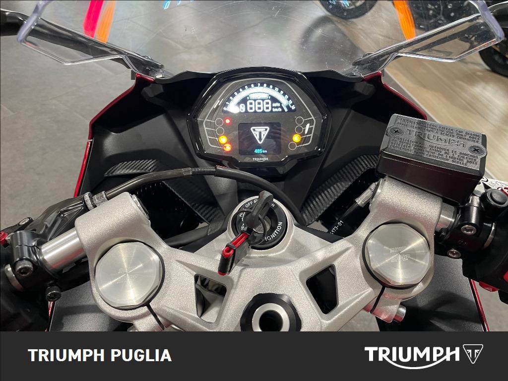 TRIUMPH Daytona 660 Abs